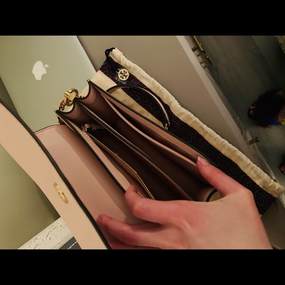 Authentic Tory Burch Cross Body - Picture 3 of 6